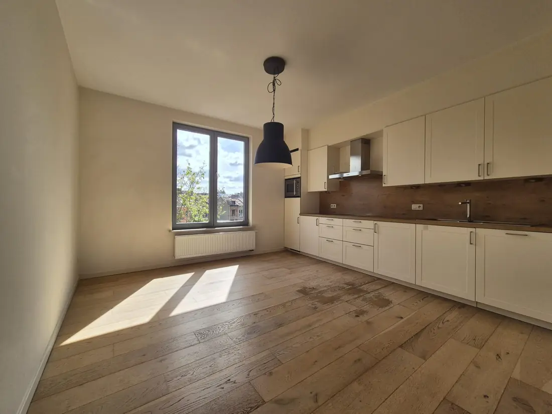 Leefruimtes & keuken — afgewerkt interieur